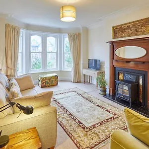 https://host-stay-the-garden-flat.yorkshirehotels.net